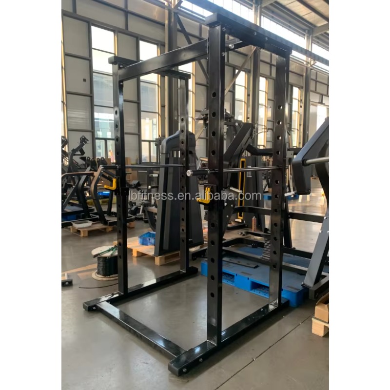Klatka do przysiadów do siłown – Heavy Equipment Gym recenzja i cena