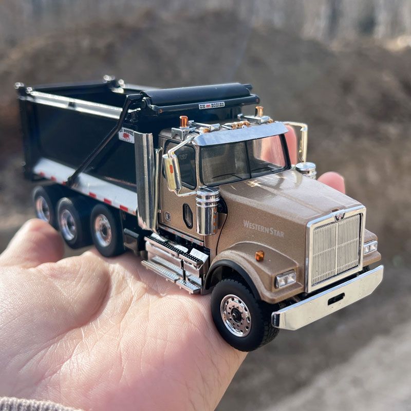DM Diecast 1:50 Western Star 4 – Dump Truck Toy recenzja i cena